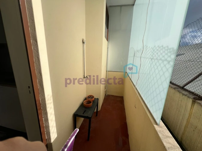 Apartamento T2 para Arrendamento em Paranhos Foto 10