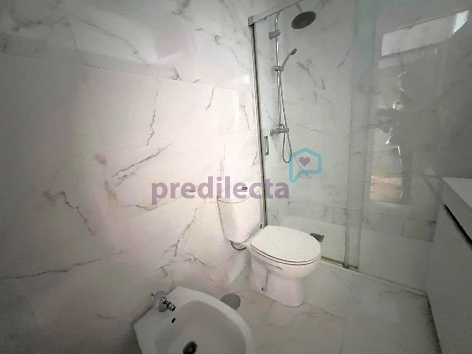 Apartamento T2 para Arrendamento em Paranhos Foto 21