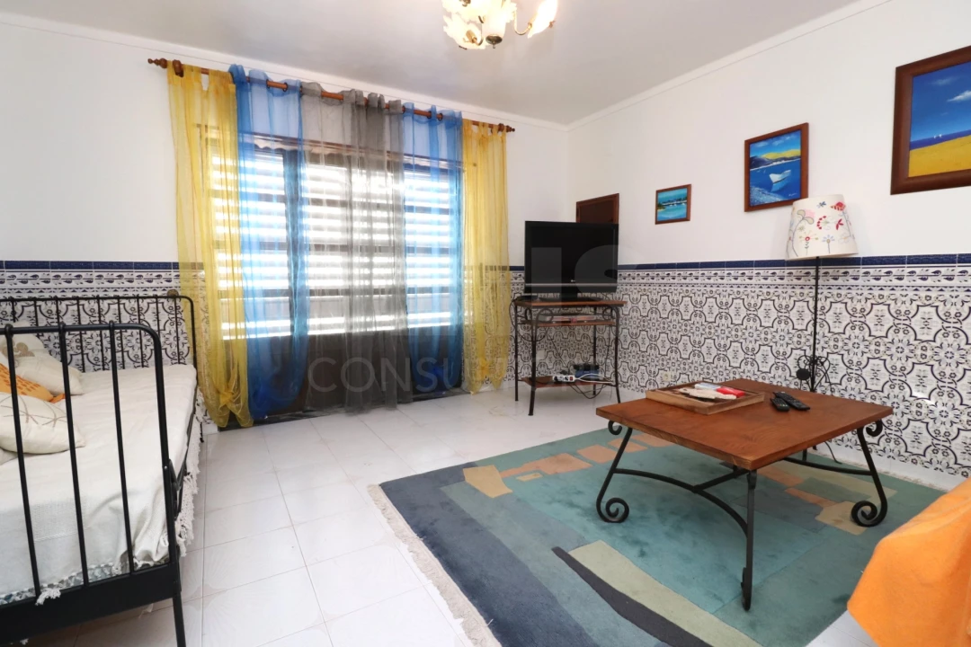 Moradia T3 para Venda em Atouguia da Baleia Foto 3