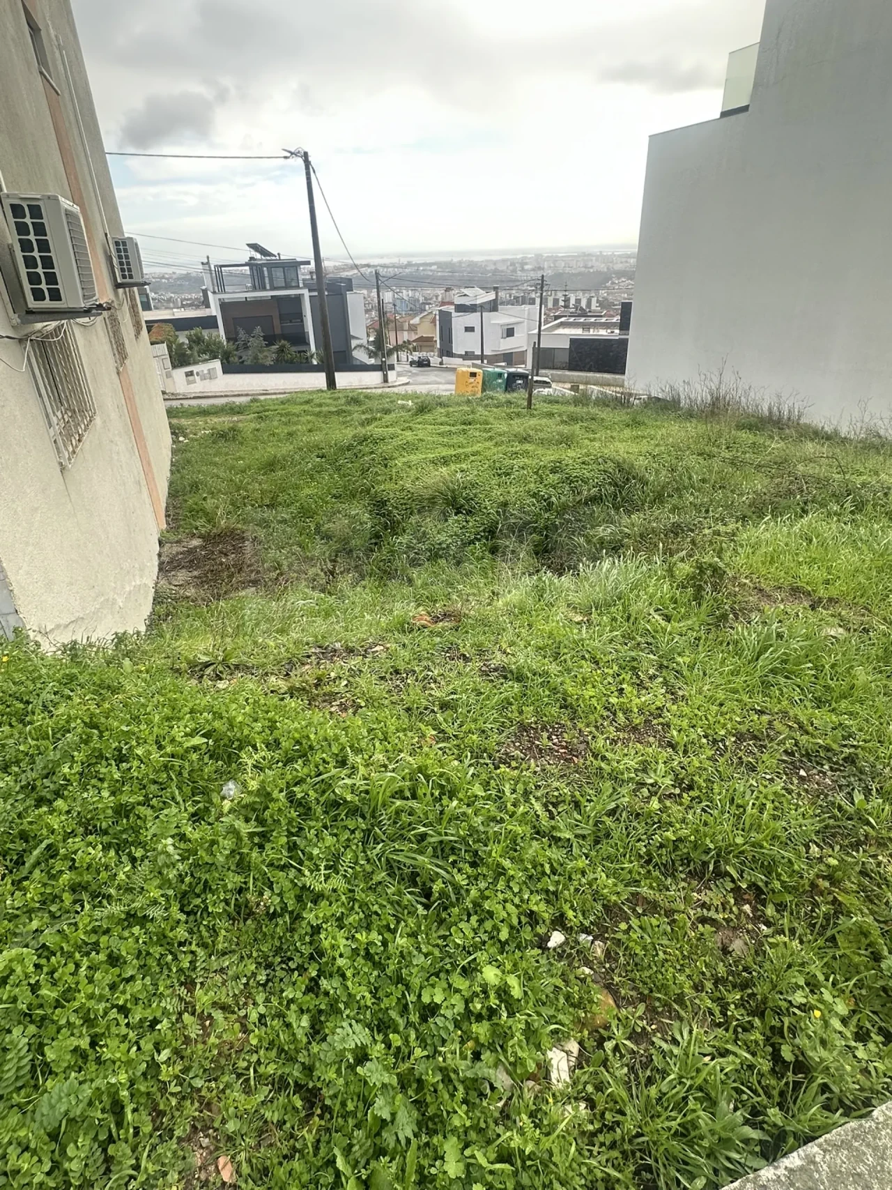 Terreno para Venda em Pontinha e Famões Foto 7