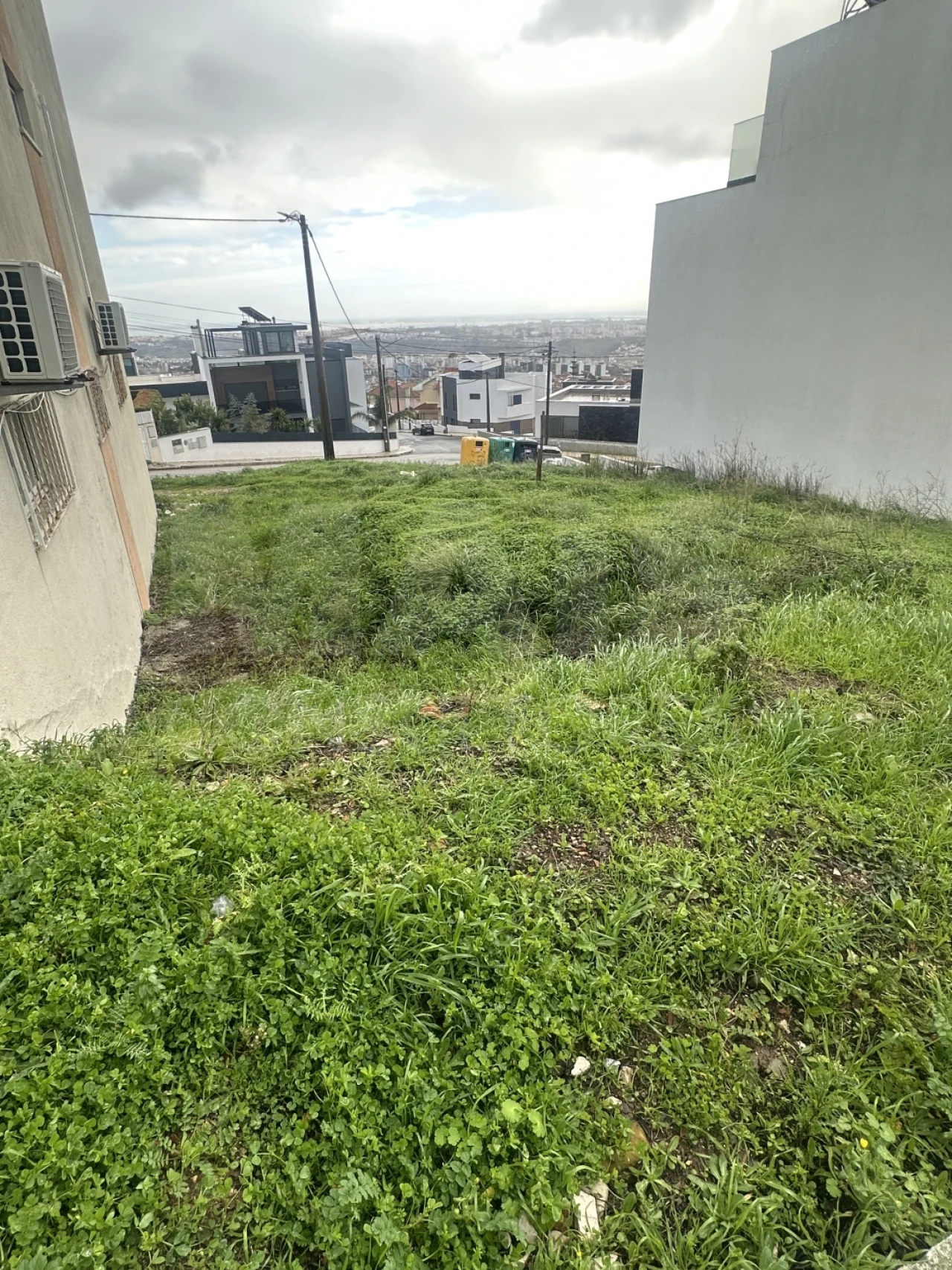 Terreno para Venda em Pontinha e Famões Foto 10