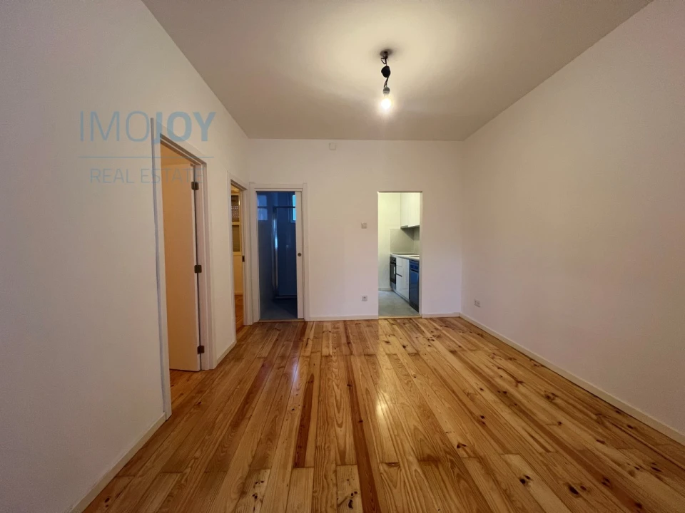 Moradia T2 para Arrendamento em Lordelo do Ouro e Massarelos Foto 1