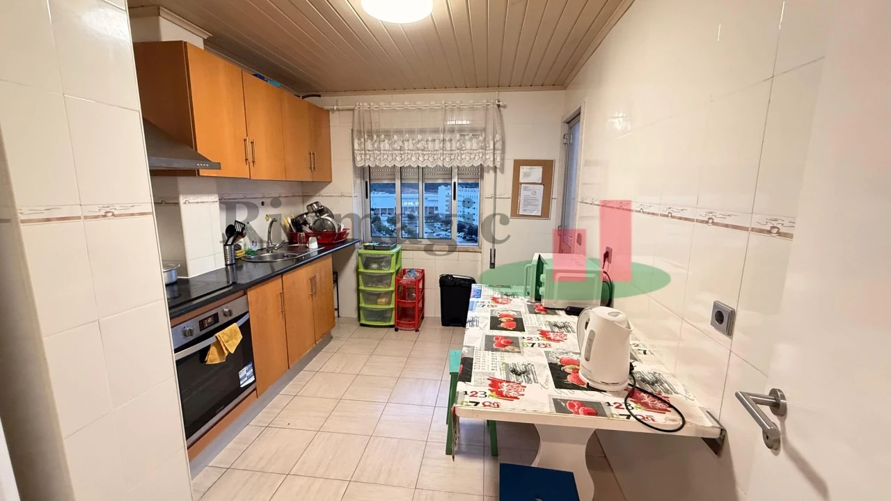 Apartamento T3 para Venda em Rio Maior Foto 1