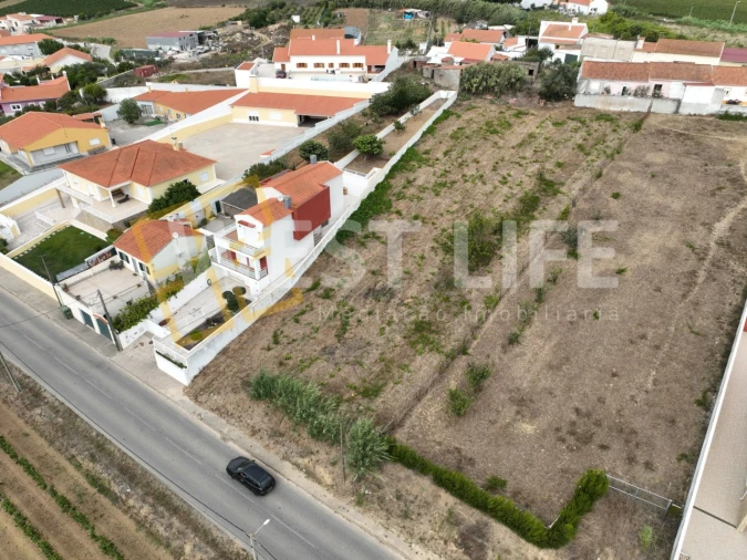 Moradia T3 para Venda em Freiria Foto 9