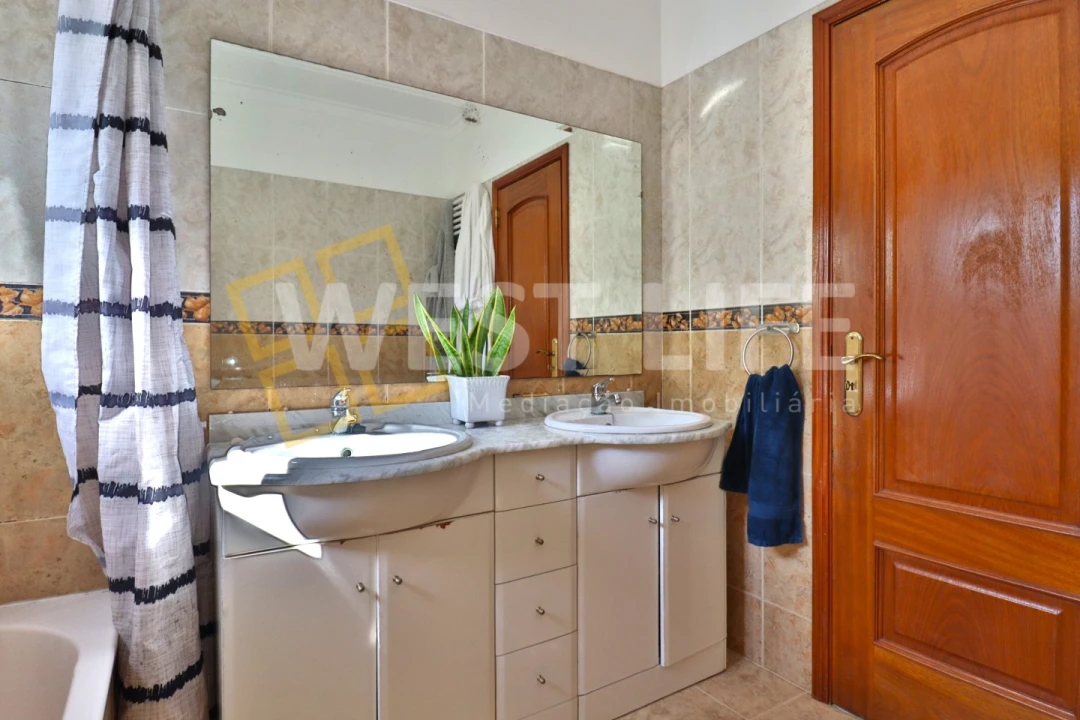 Apartamento T2 para Venda em Ericeira Foto 21
