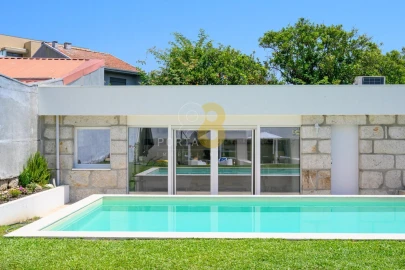 Moradia T5 para Venda em Aldoar, Foz do Douro e Nevogilde