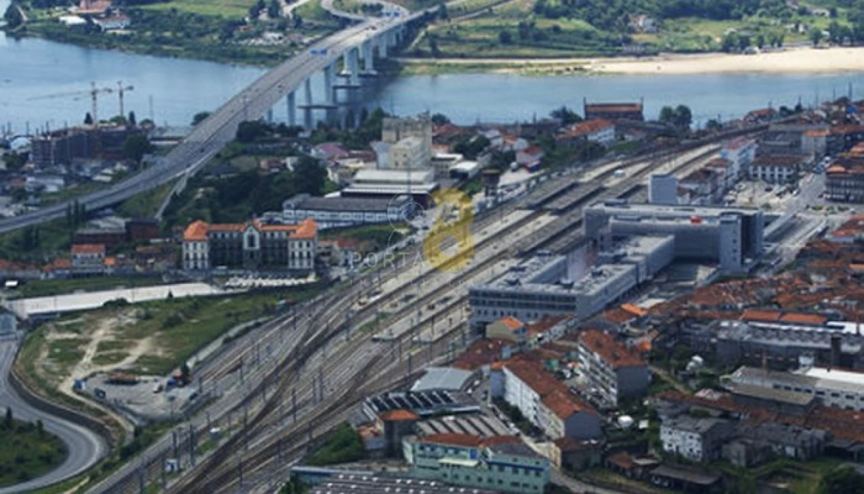 Terreno para Venda em Campanhã Foto 5