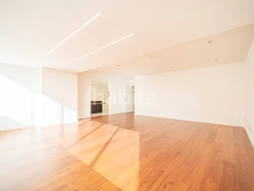 Apartamento T4 para Venda em Belém