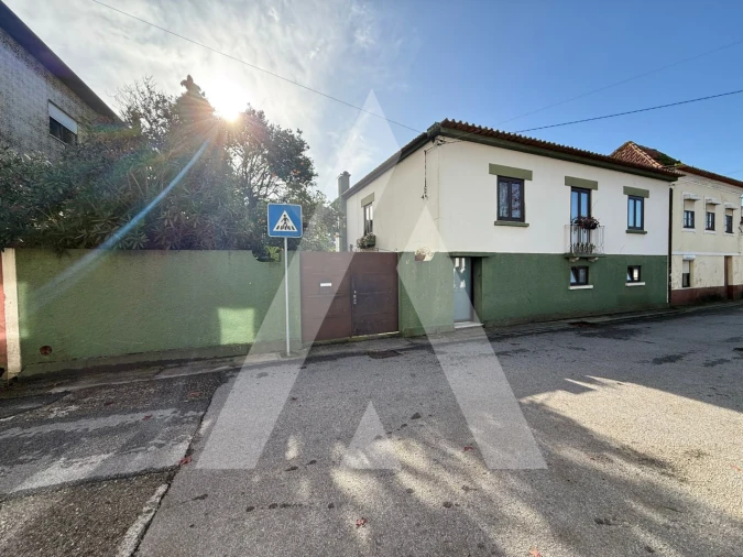 Moradia T4 para Venda em Soza