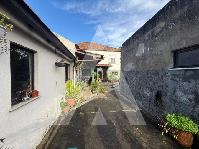 Moradia T4 para Venda em Soza Foto 5