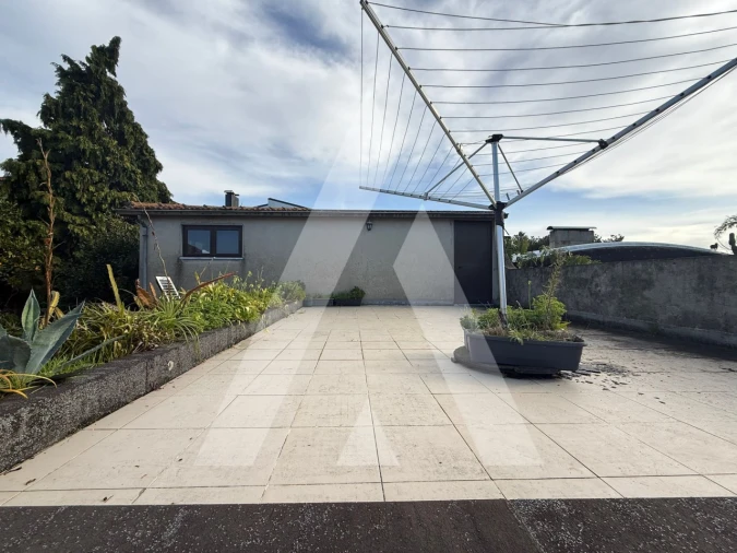 Moradia T4 para Venda em Soza Foto 8