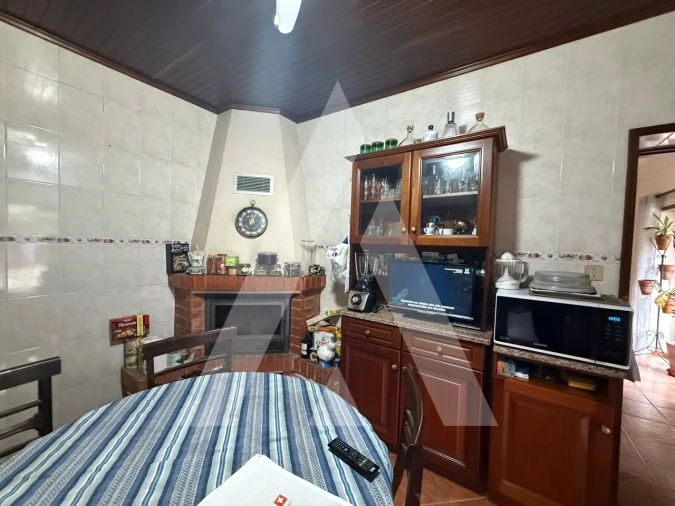 Moradia T4 para Venda em Soza Foto 18