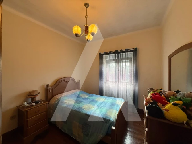 Moradia T4 para Venda em Soza Foto 32