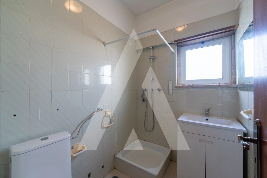 Apartamento T3 para Venda em Odivelas Foto 6