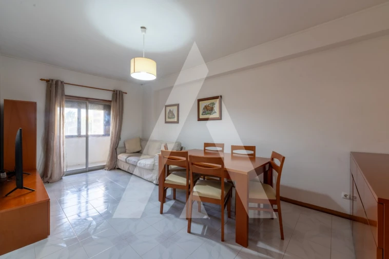 Apartamento T3 para Venda em Odivelas Foto 1