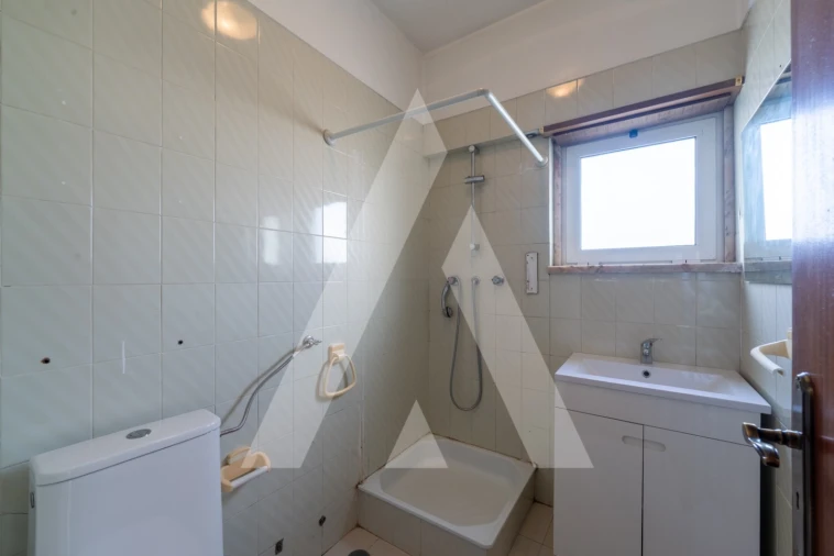 Apartamento T3 para Venda em Odivelas Foto 6