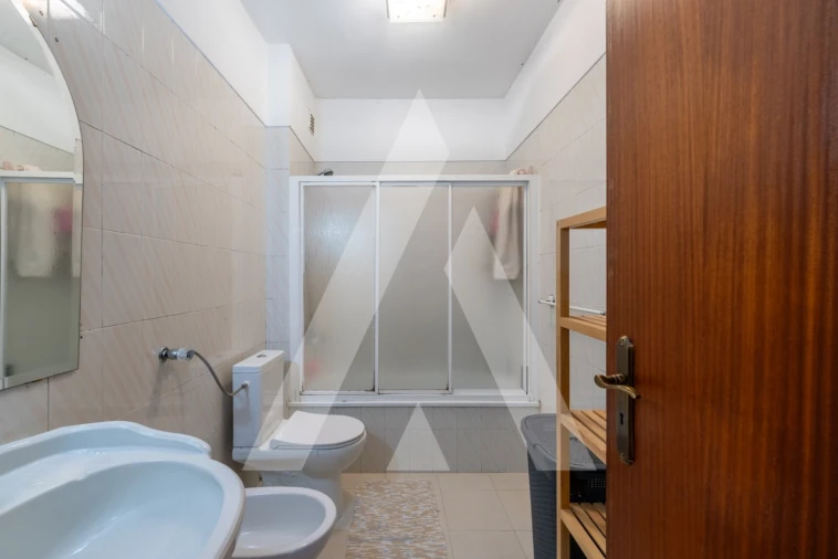 Apartamento T3 para Venda em Odivelas Foto 15