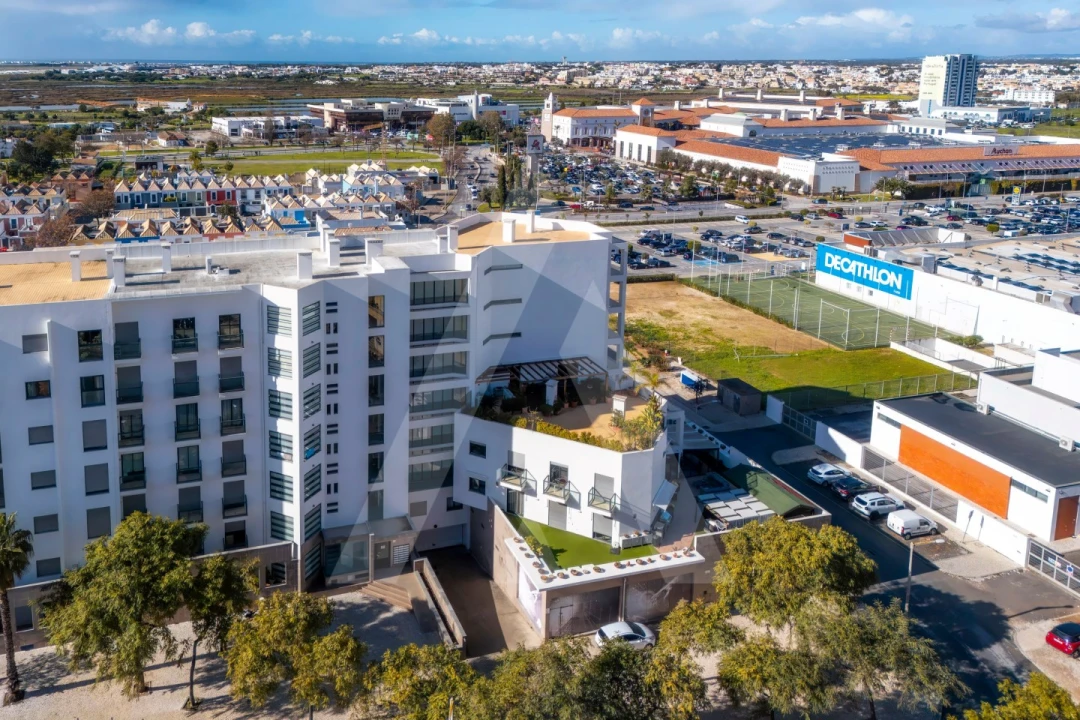 Apartamento T4 para Venda em Faro (Sé e São Pedro) Foto 3