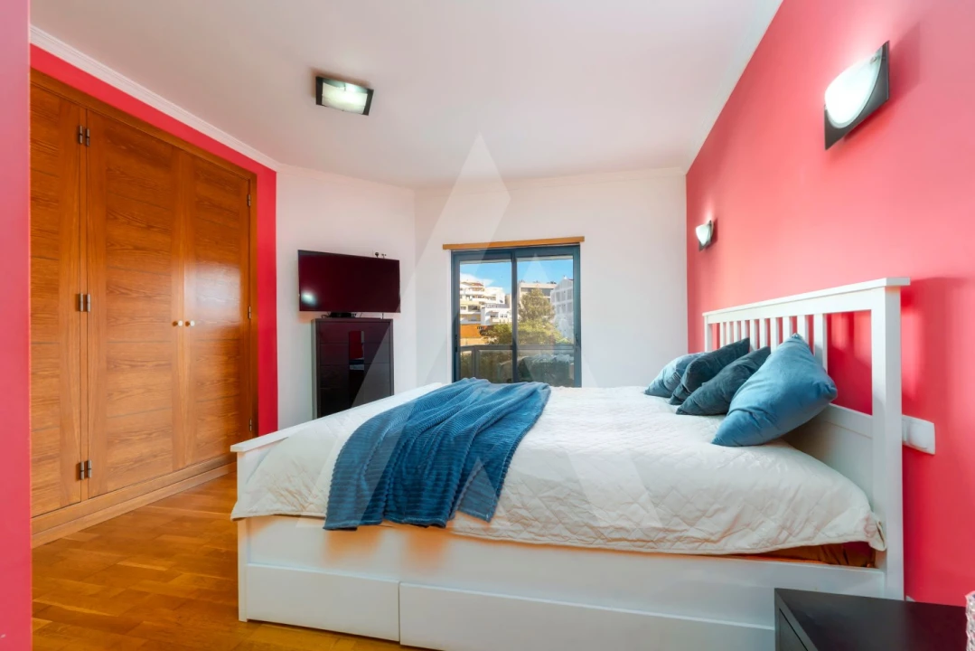 Apartamento T4 para Venda em Faro (Sé e São Pedro) Foto 5