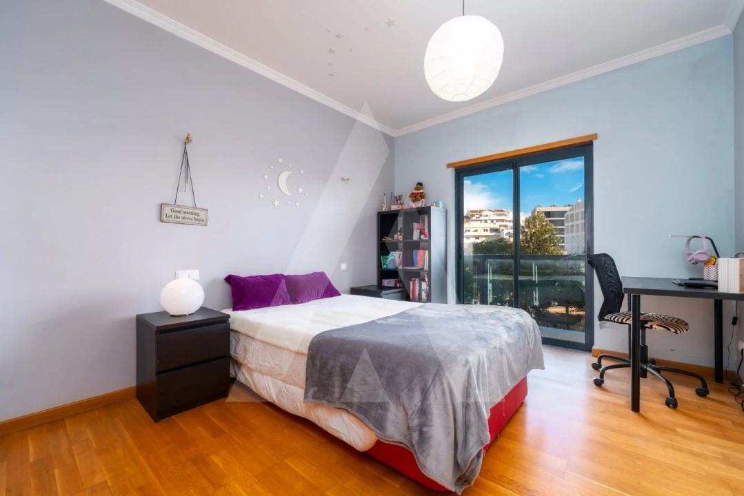 Apartamento T4 para Venda em Faro (Sé e São Pedro) Foto 16