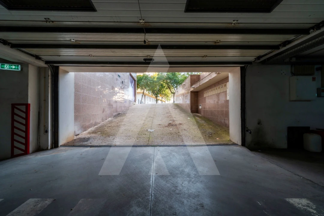 Apartamento T4 para Venda em Faro (Sé e São Pedro) Foto 50