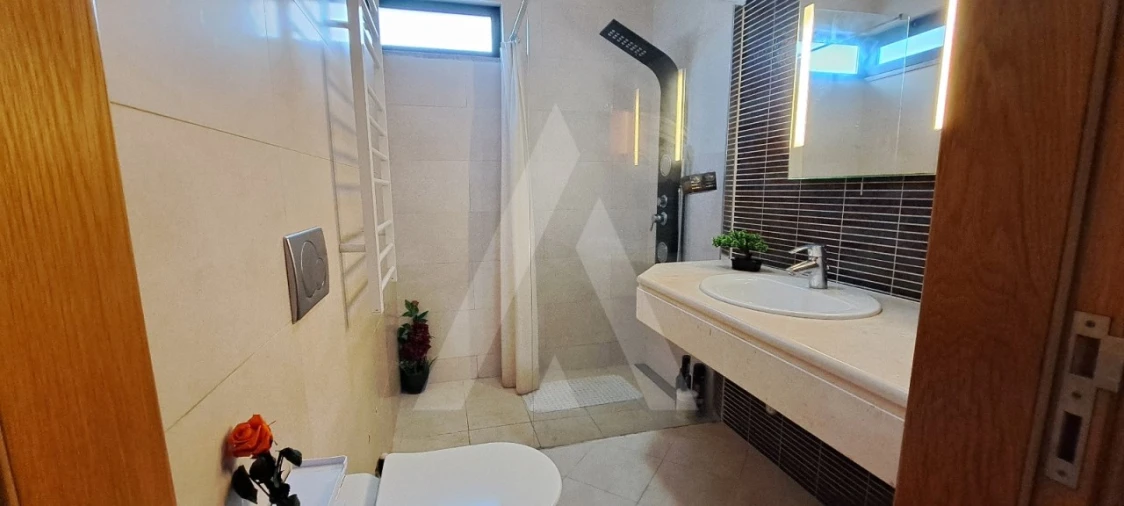 Apartamento T4 para Venda em Faro (Sé e São Pedro) Foto 24