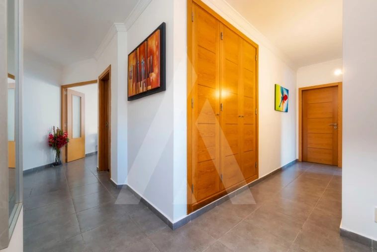 Apartamento T4 para Venda em Faro (Sé e São Pedro) Foto 44