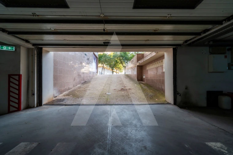 Apartamento T4 para Venda em Faro (Sé e São Pedro) Foto 50