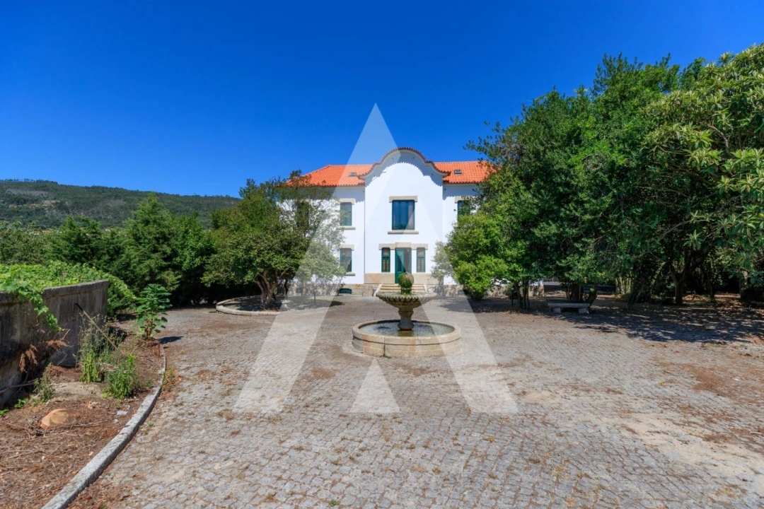 Quinta T4 para Venda em Abragão Foto 1