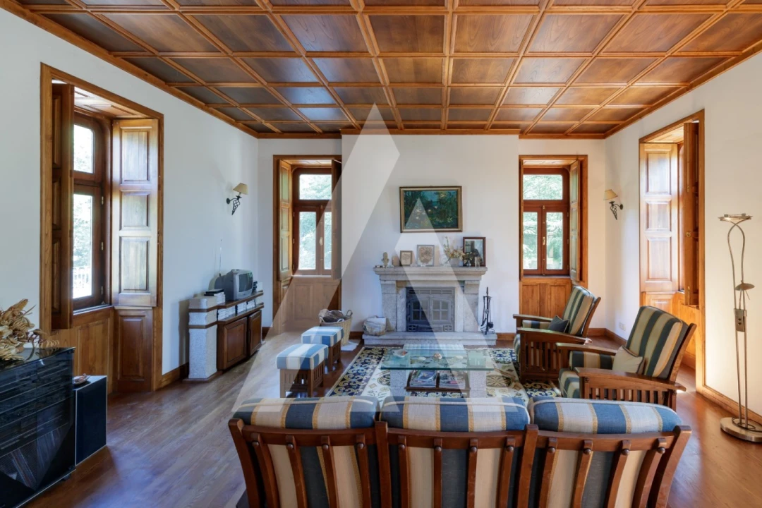 Quinta T4 para Venda em Abragão Foto 12