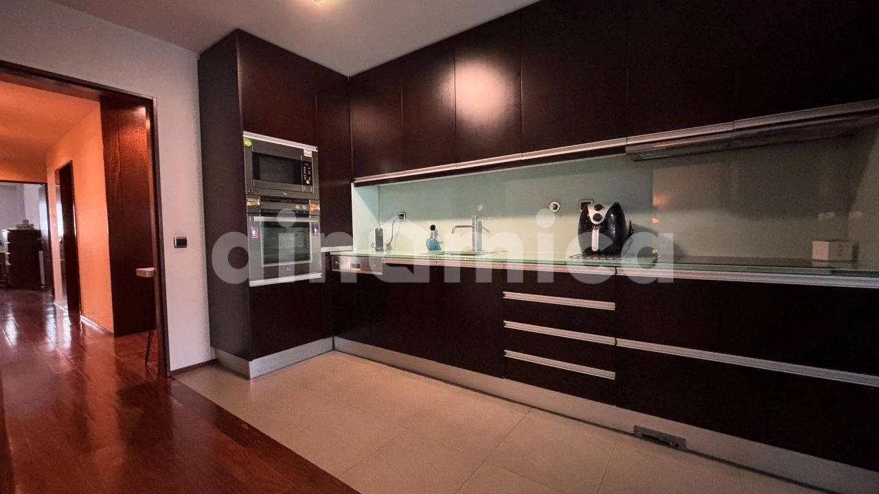 Apartamento T3 para Venda em Antas e Abade de Vermoim Foto 11