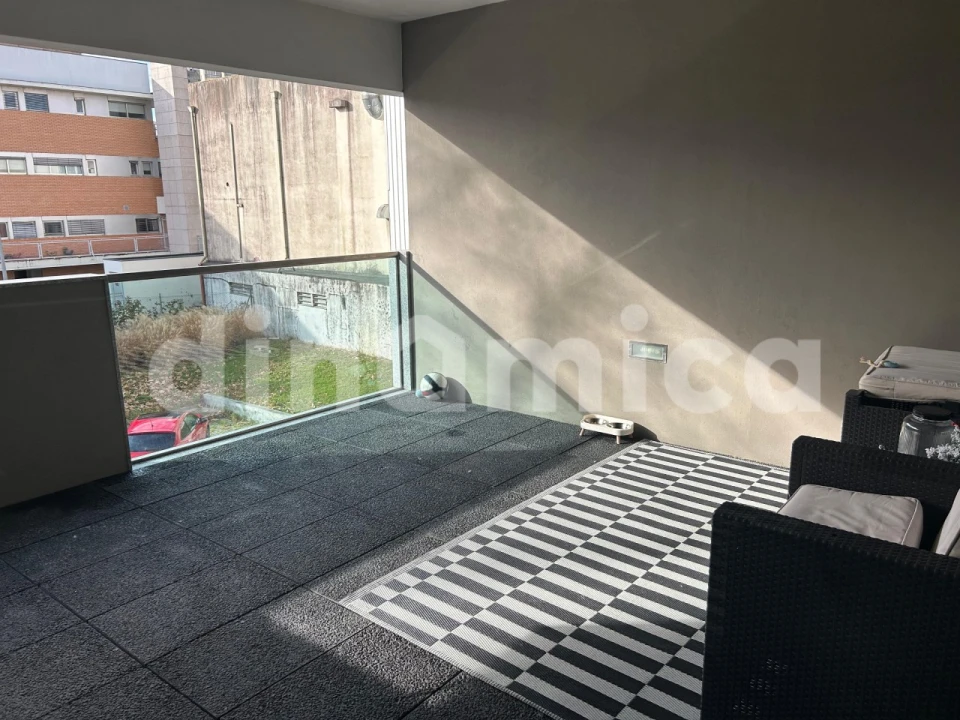 Apartamento T3 para Venda em Antas e Abade de Vermoim Foto 2