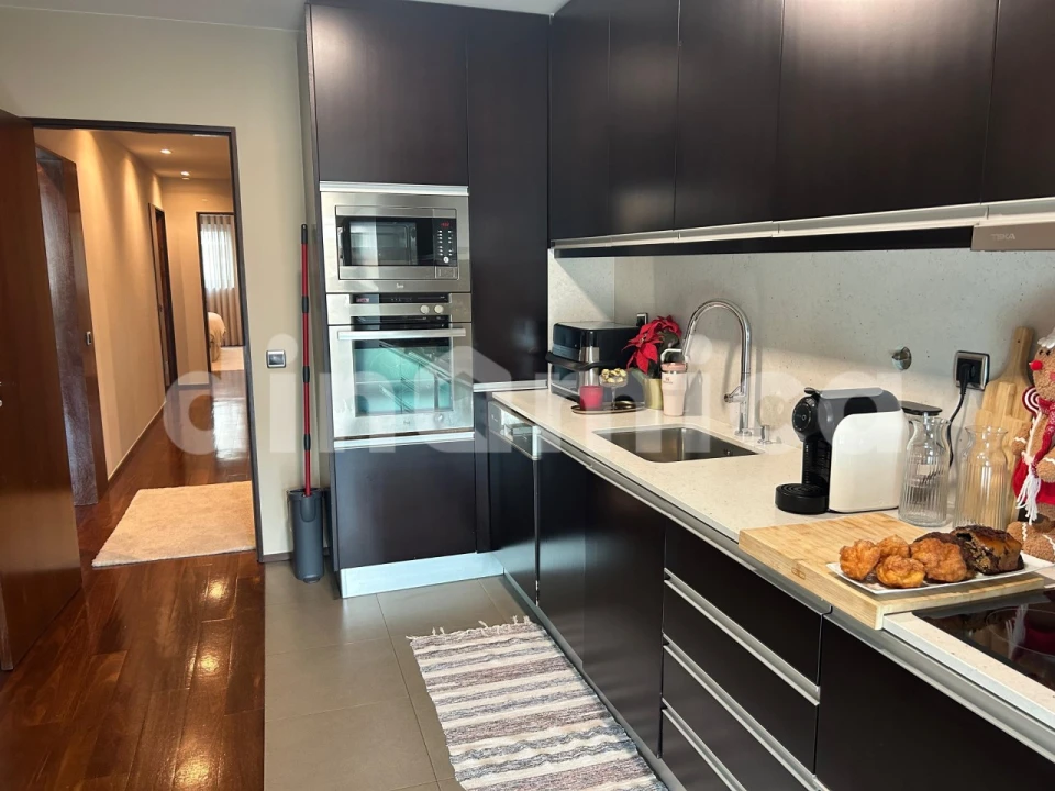 Apartamento T3 para Venda em Antas e Abade de Vermoim Foto 11