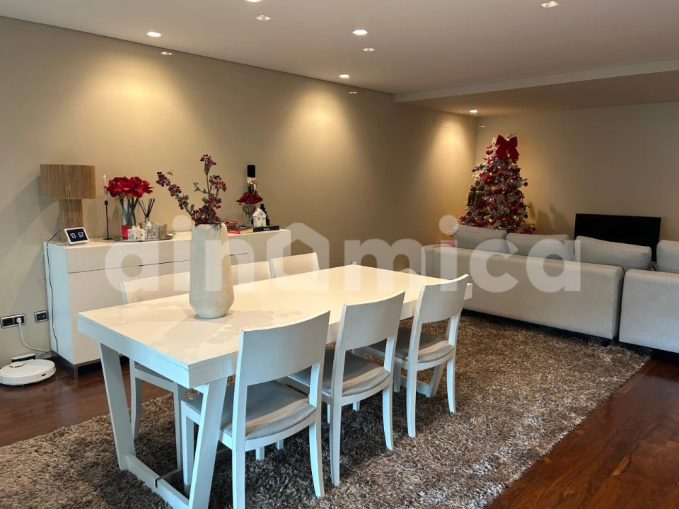 Apartamento T3 para Venda em Antas e Abade de Vermoim Foto 4