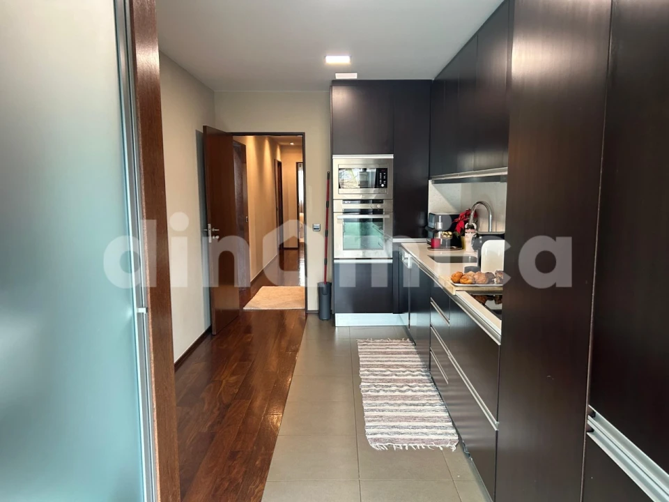 Apartamento T3 para Venda em Antas e Abade de Vermoim Foto 12