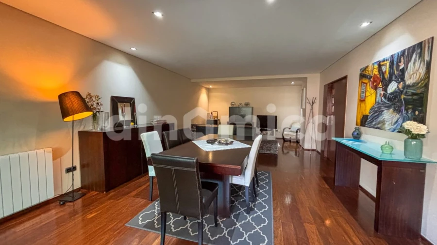 Apartamento T3 para Venda em Antas e Abade de Vermoim Foto 4