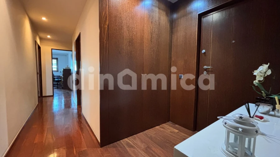 Apartamento T3 para Venda em Antas e Abade de Vermoim Foto 13