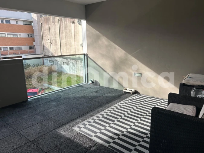 Apartamento T3 para Venda em Antas e Abade de Vermoim Foto 2
