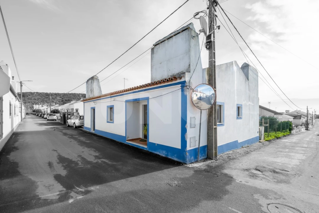 Moradia T2 para Venda em Santiago do Escoural Foto 3