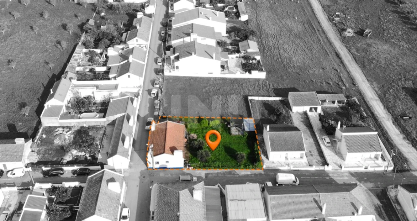 Moradia T2 para Venda em Santiago do Escoural Foto 4