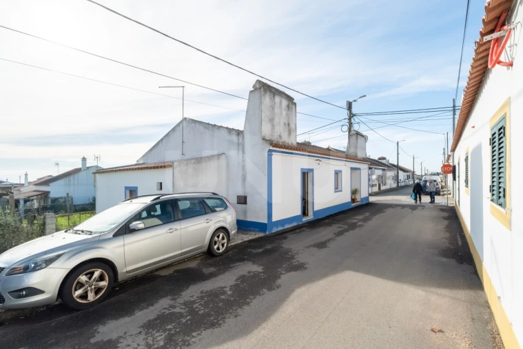 Moradia T2 para Venda em Santiago do Escoural Foto 5