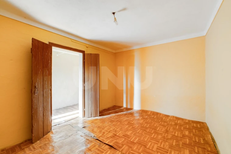 Moradia T2 para Venda em Santiago do Escoural Foto 21