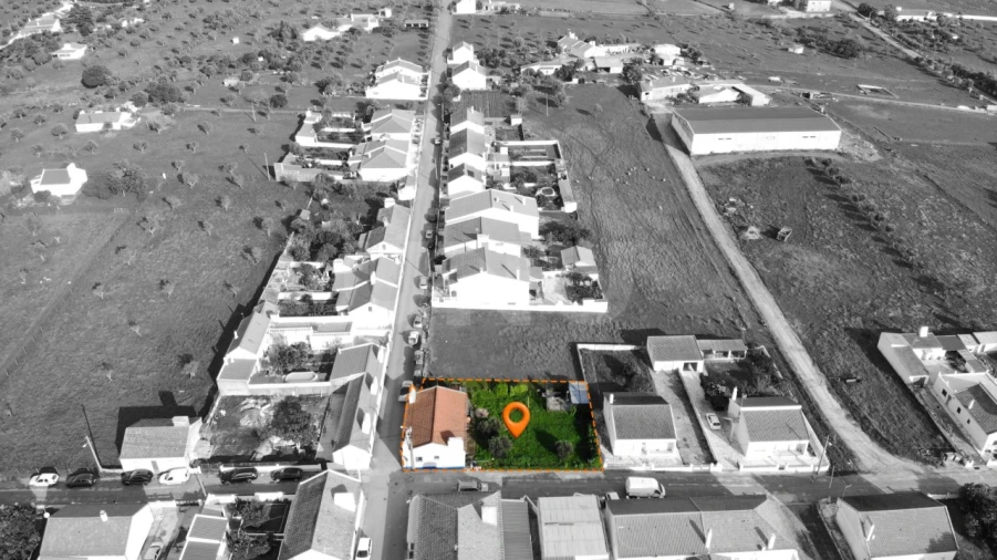 Moradia T2 para Venda em Santiago do Escoural Foto 2