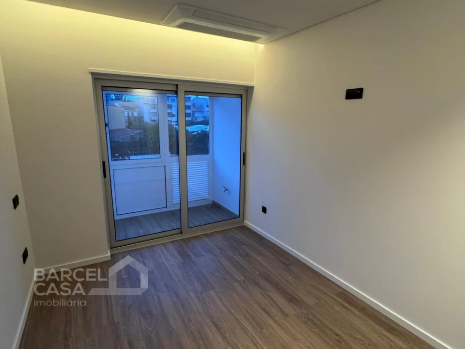 Apartamento T2 para Venda em Barcelos, V.Boa, V.Frescainha Foto 8
