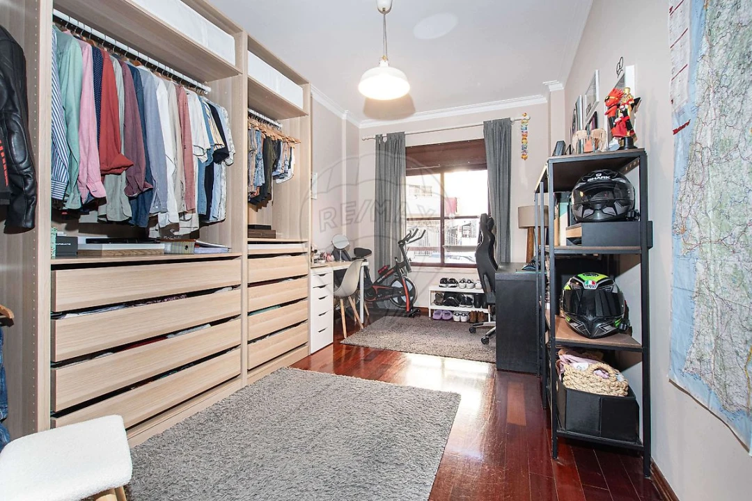 Apartamento T2 para Venda em Vila Franca de Xira Foto 18