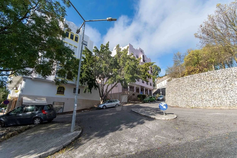 Apartamento T2 para Venda em Vila Franca de Xira Foto 5