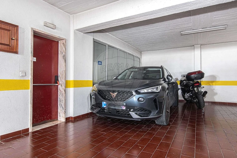 Apartamento T2 para Venda em Vila Franca de Xira Foto 26