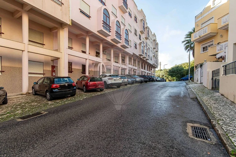 Apartamento T2 para Venda em Vila Franca de Xira Foto 4