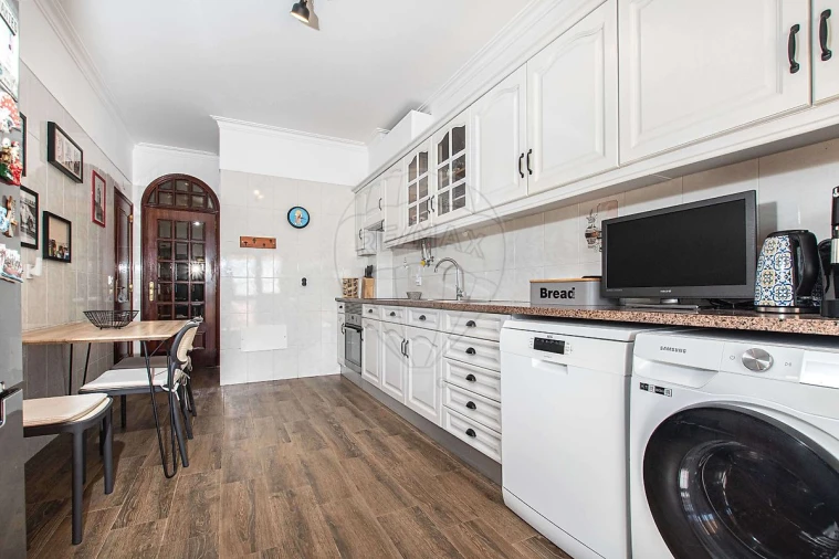 Apartamento T2 para Venda em Vila Franca de Xira Foto 10
