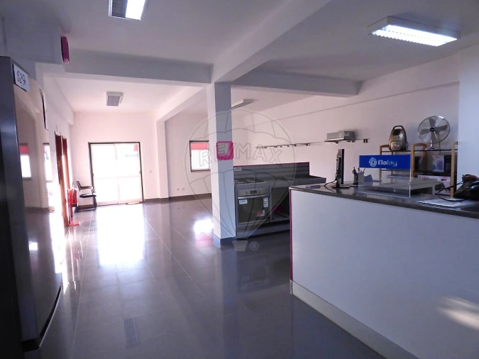 Loja para Venda em Cartaxo e Vale da Pinta Foto 4